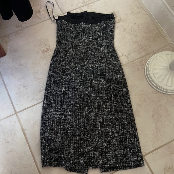 Express woven tweed strapless bow dress with front slit - Picture 5 of 8